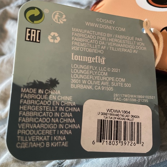 Loungefly Disney Raya and the Last Dragon Tuk Tuk Wallet - Picture 5 of 11